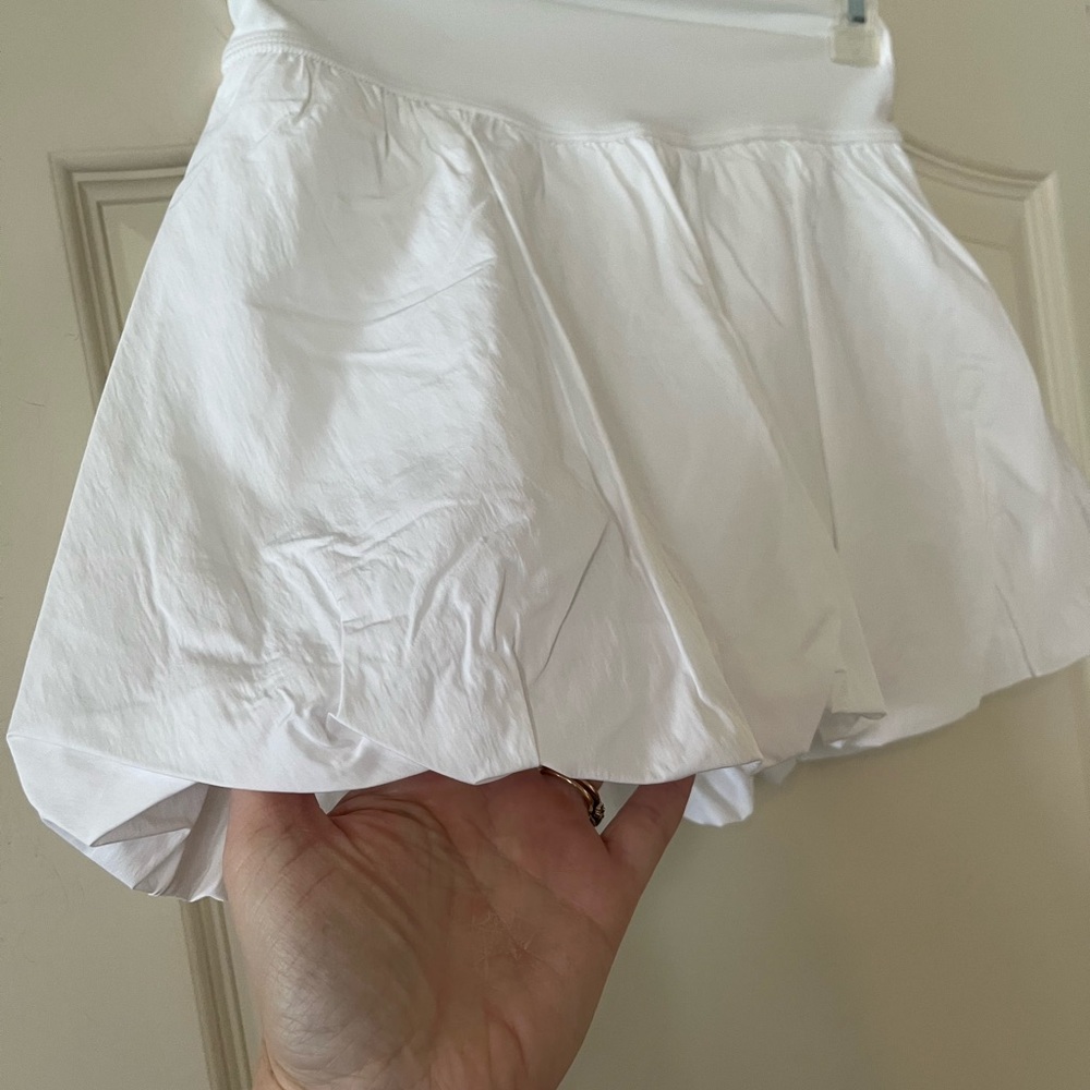 New! Offline by Aerie White Bubble Skort Shorts Mixed Media Women’s Size Medium - Picture 9 of 11